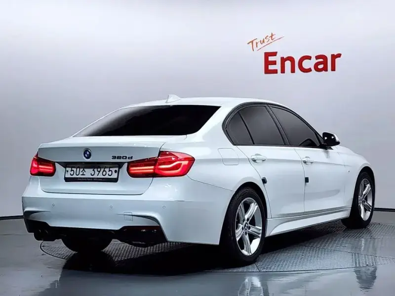 2018 BMW 3 серии с пробегом 126 966 км