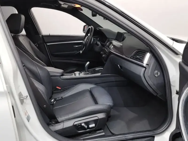 2018 BMW 3 серии с пробегом 126 966 км