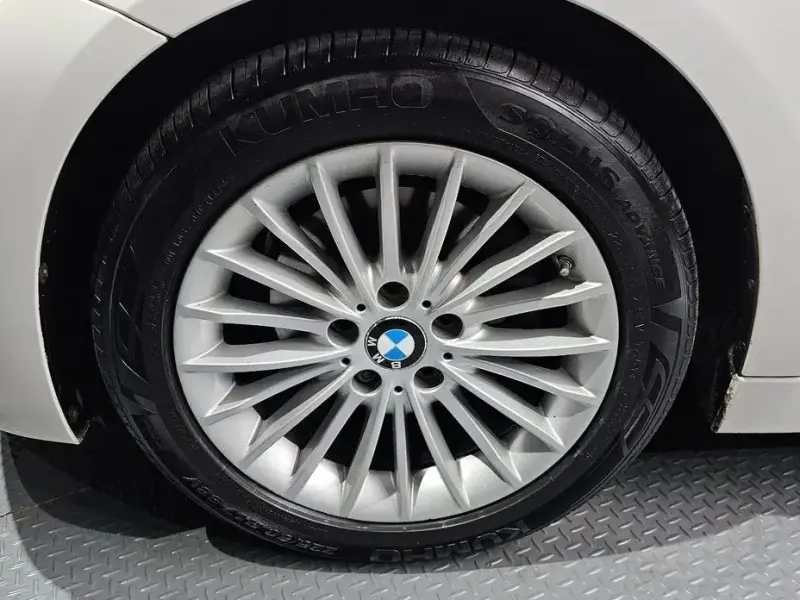 2015 BMW 3 серии с пробегом 102 939 км