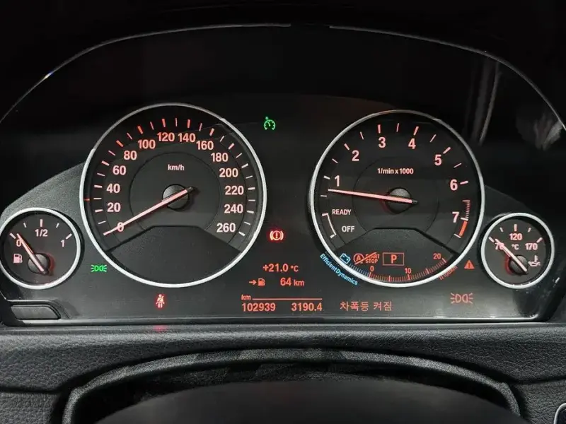 2015 BMW 3 серии с пробегом 102 939 км