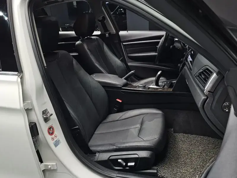 2015 BMW 3 серии с пробегом 102 939 км