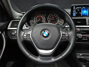 2015 BMW 3 серии с пробегом 102 939 км