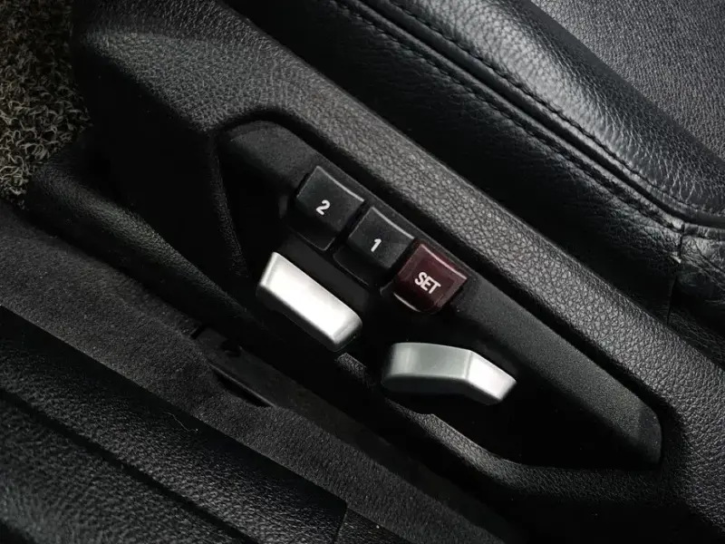2015 BMW 3 серии с пробегом 102 939 км