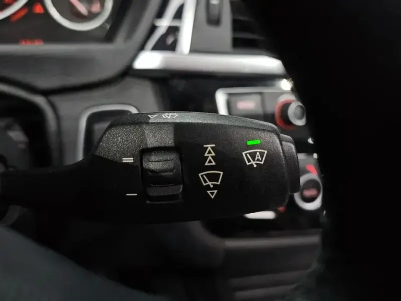 2015 BMW 3 серии с пробегом 102 939 км