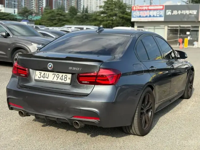 2018 BMW 3 серии с пробегом 92 700 км