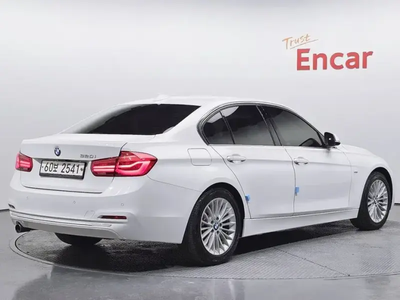 2017 BMW 3 серии с пробегом 91 888 км