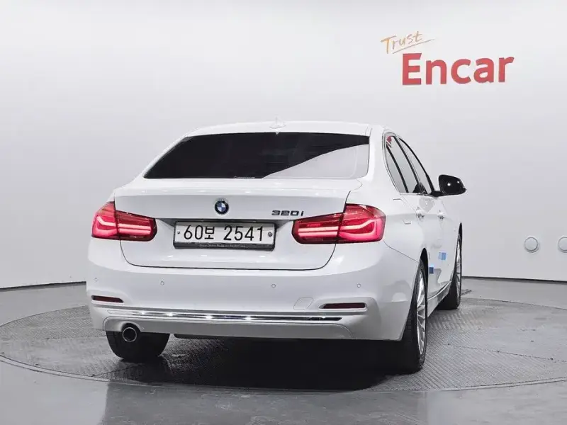 2017 BMW 3 серии с пробегом 91 888 км