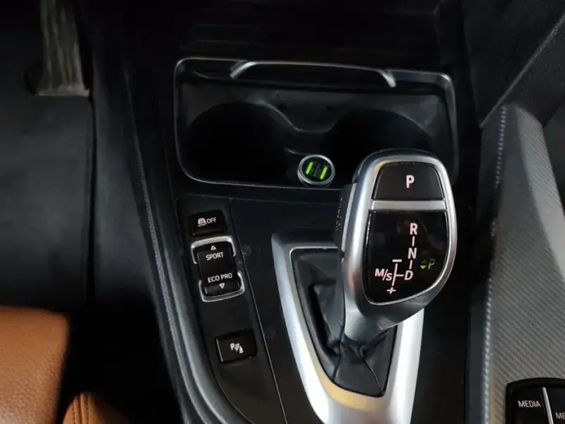 2018 BMW 3 серии с пробегом 106 393 км
