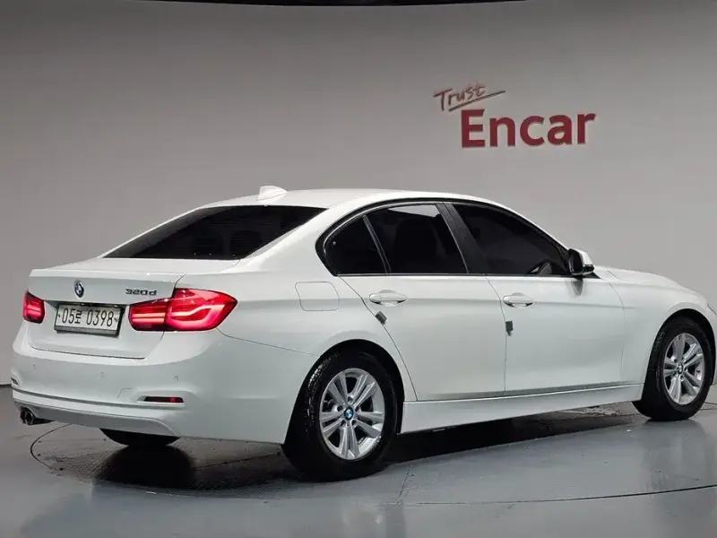 2016 BMW 3 серии с пробегом 54 031 км