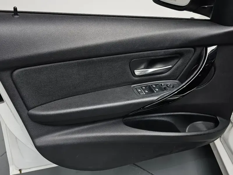2016 BMW 3 серии с пробегом 54 031 км