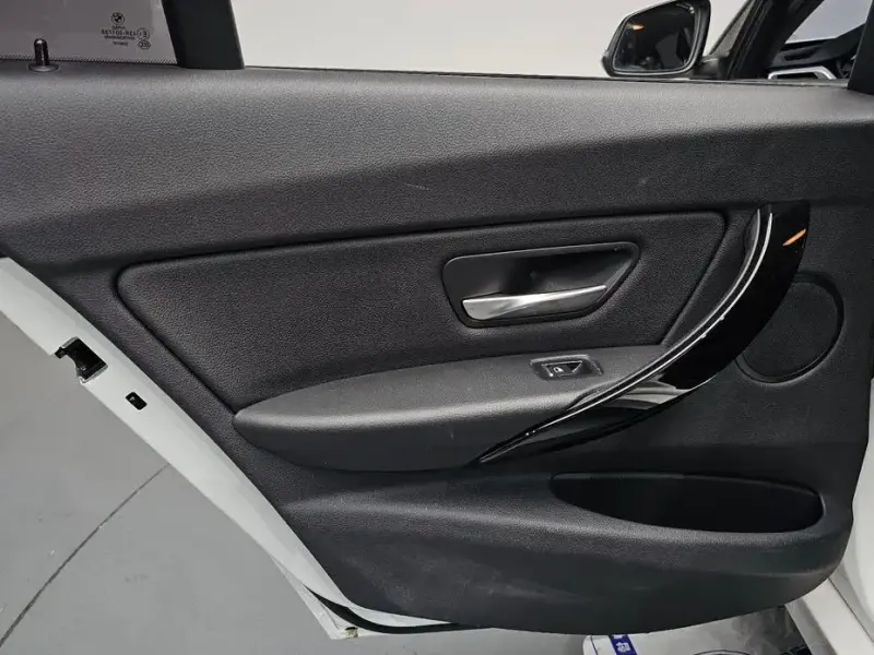 2016 BMW 3 серии с пробегом 54 031 км