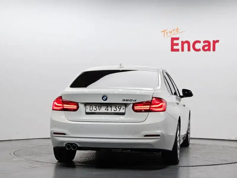 2017 BMW 3 серии с пробегом 98 301 км
