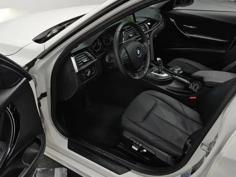2017 BMW 3 серии с пробегом 98 301 км