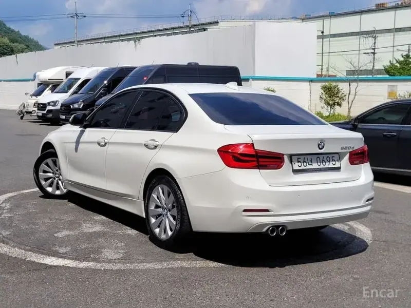 2015 BMW 3 серии с пробегом 111 702 км