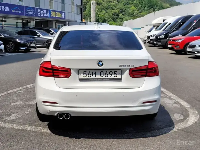 2015 BMW 3 серии с пробегом 111 702 км