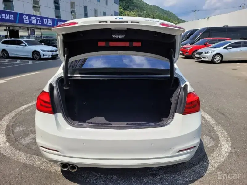 2015 BMW 3 серии с пробегом 111 702 км