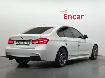 2018 BMW 3 серии с пробегом 92 972 км