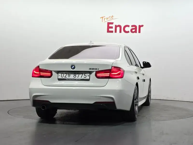 2018 BMW 3 серии с пробегом 92 972 км