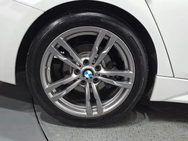 2018 BMW 3 серии с пробегом 92 972 км