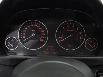 2018 BMW 3 серии с пробегом 92 972 км