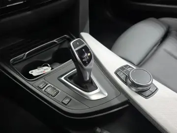 2018 BMW 3 серии с пробегом 92 972 км