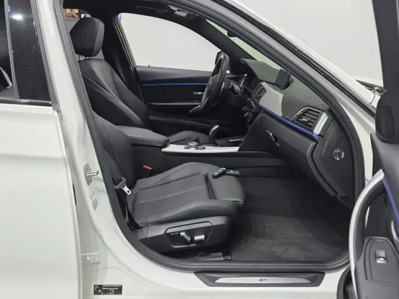 2018 BMW 3 серии с пробегом 92 972 км