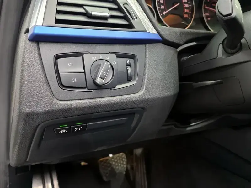 2018 BMW 3 серии с пробегом 92 972 км