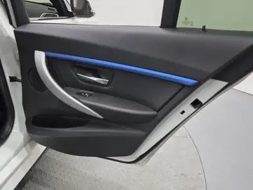 2018 BMW 3 серии с пробегом 92 972 км