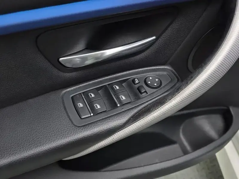 2018 BMW 3 серии с пробегом 92 972 км
