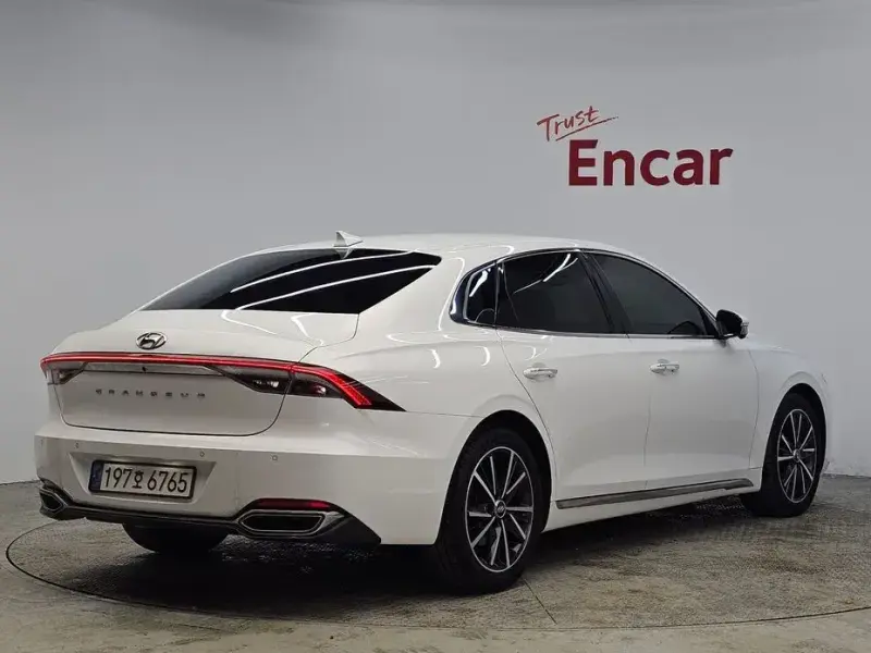 2022 Hyundai Grandeur с пробегом 88 873 км