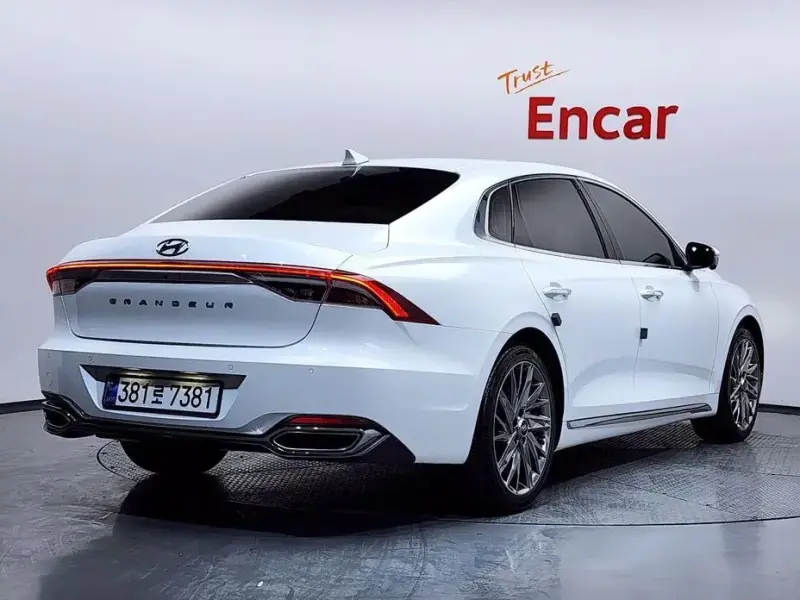 2022 Hyundai Grandeur с пробегом 67 672 км