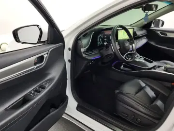 2022 Hyundai Grandeur с пробегом 67 672 км