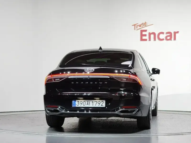 2022 Hyundai Grandeur с пробегом 92 621 км