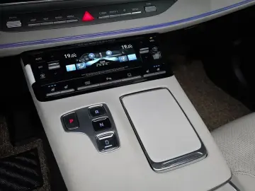 2022 Hyundai Grandeur с пробегом 44 823 км