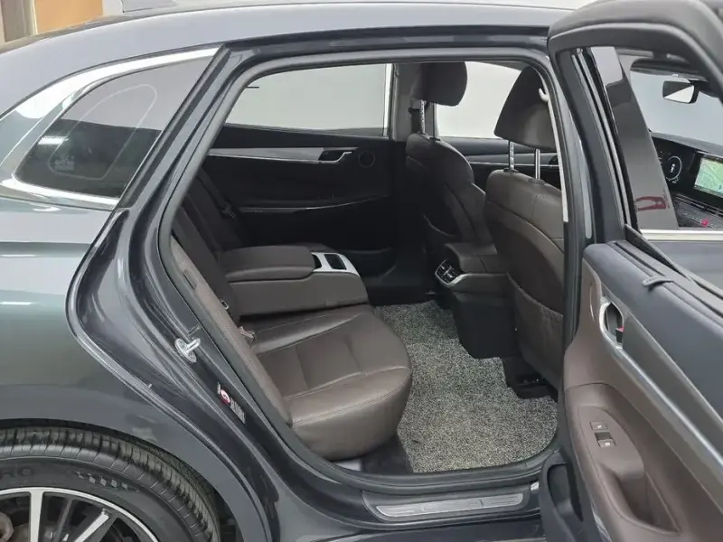2022 Hyundai Grandeur с пробегом 68 233 км