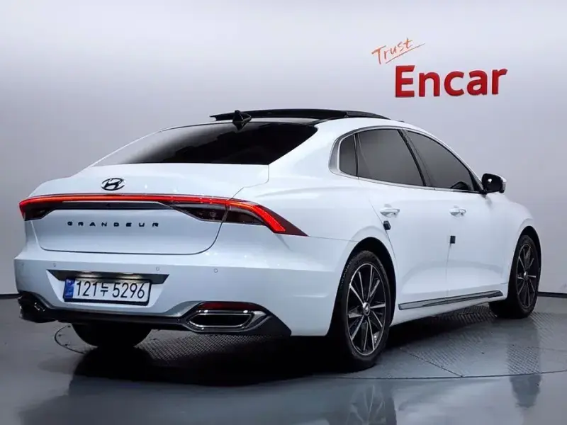 2022 Hyundai Grandeur с пробегом 81 118 км