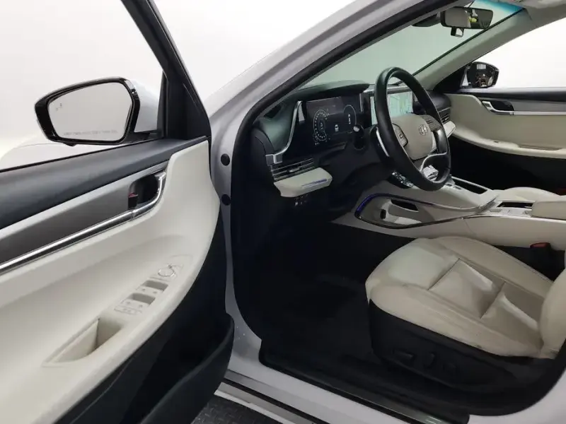 2022 Hyundai Grandeur с пробегом 81 118 км