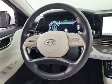2022 Hyundai Grandeur с пробегом 81 118 км
