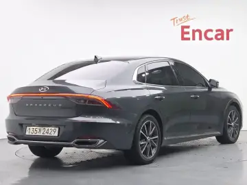 2022 Hyundai Grandeur с пробегом 62 234 км