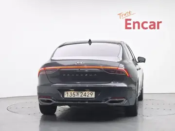 2022 Hyundai Grandeur с пробегом 62 234 км
