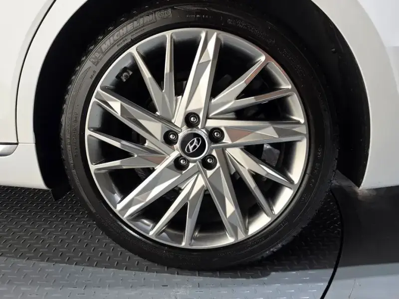 2021 Hyundai Grandeur с пробегом 41 761 км