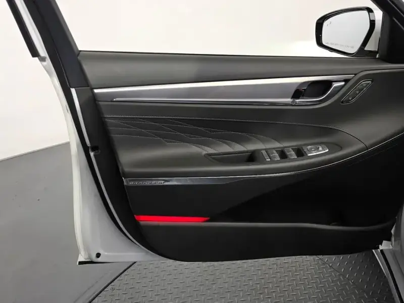 2021 Hyundai Grandeur с пробегом 41 761 км