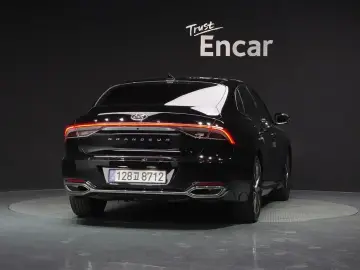 2022 Hyundai Grandeur с пробегом 84 581 км
