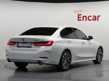 2023 BMW 3 серии с пробегом 12 393 км
