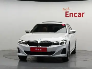 2023 BMW 3 серии с пробегом 12 393 км