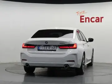 2023 BMW 3 серии с пробегом 12 393 км