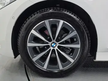 2023 BMW 3 серии с пробегом 12 393 км