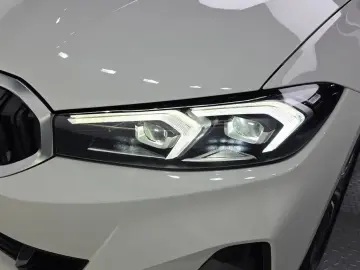2023 BMW 3 серии с пробегом 12 393 км