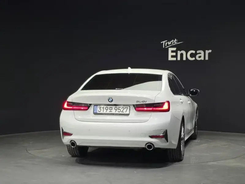 2022 BMW 3 серии с пробегом 23 237 км