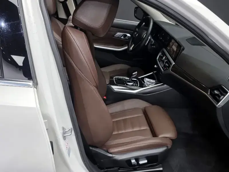 2022 BMW 3 серии с пробегом 23 237 км